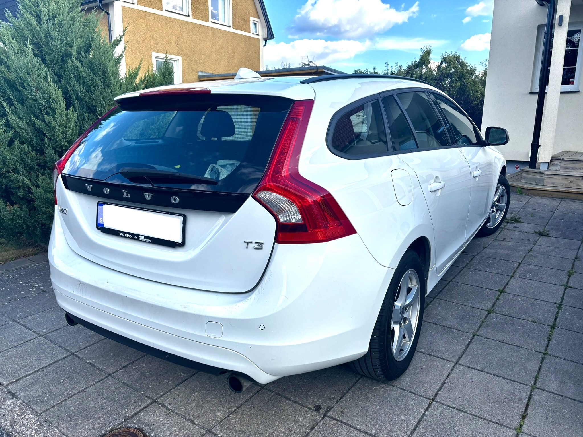 Volvo V60 T3 Manuell 2017, bild 4/9