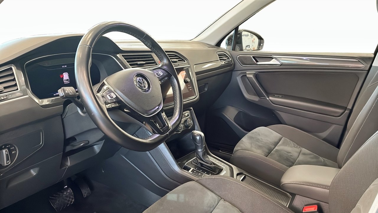Volkswagen Tiguan R-line 2018, bild 7/16