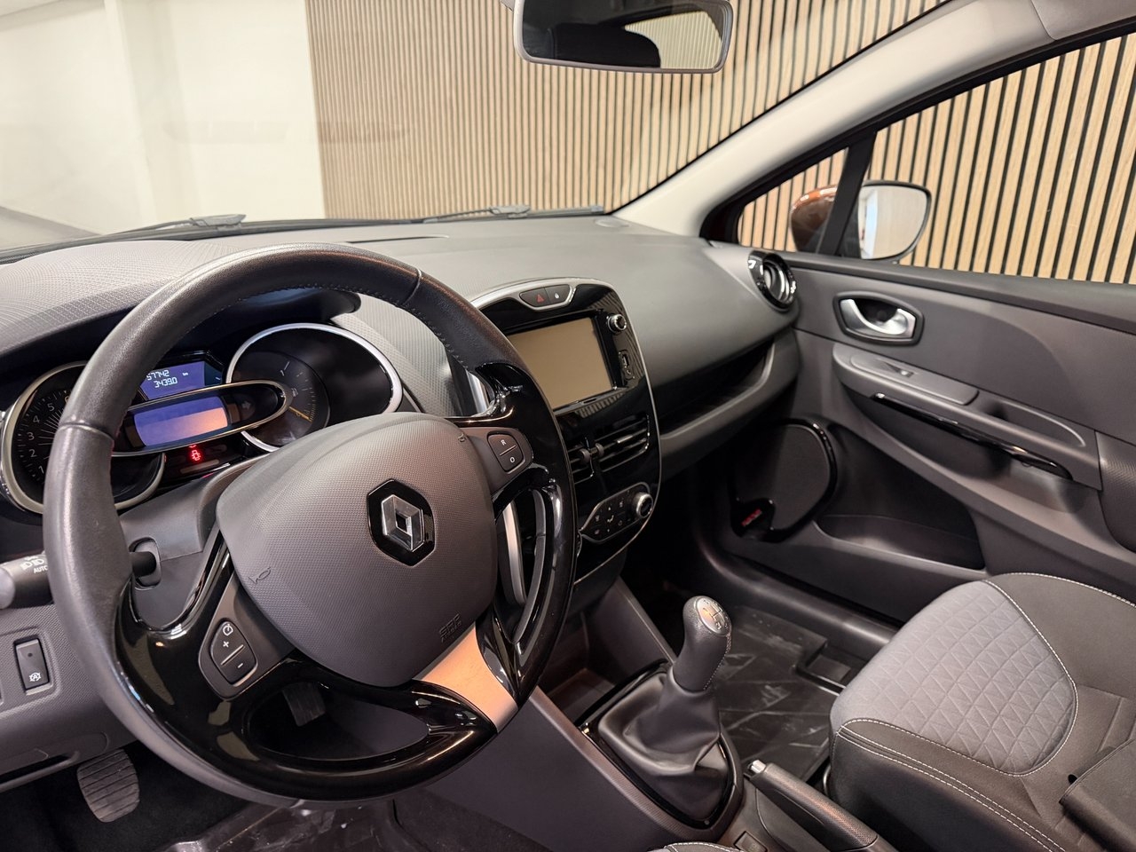 Renault Clio 0.9 TCe Euro 5 2015, bild 5/10