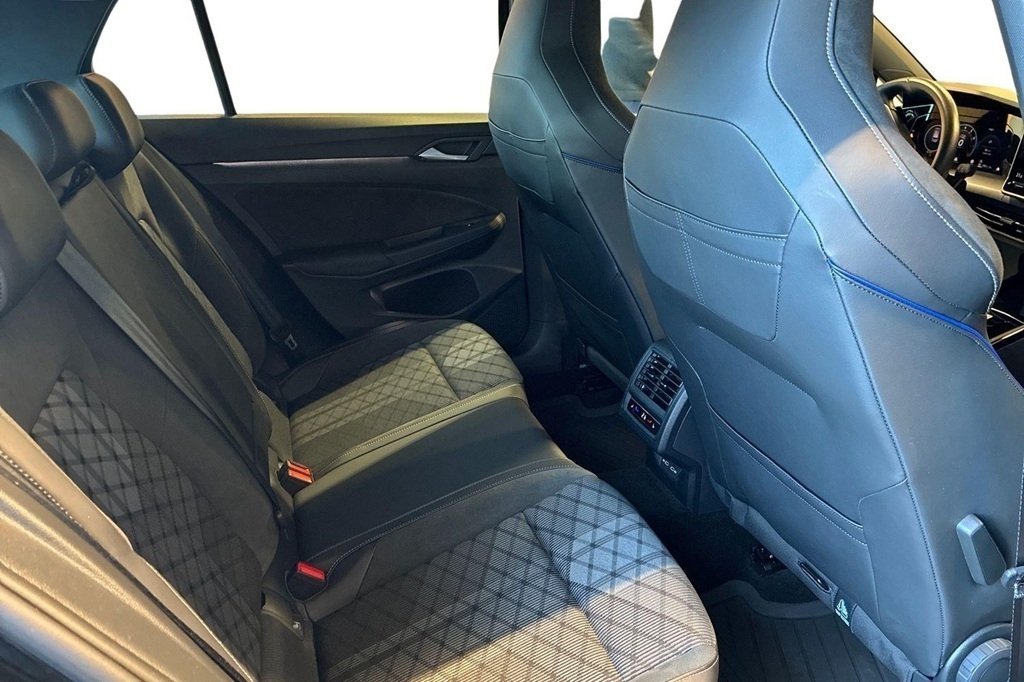 Volkswagen Golf 2026, bild 7/10