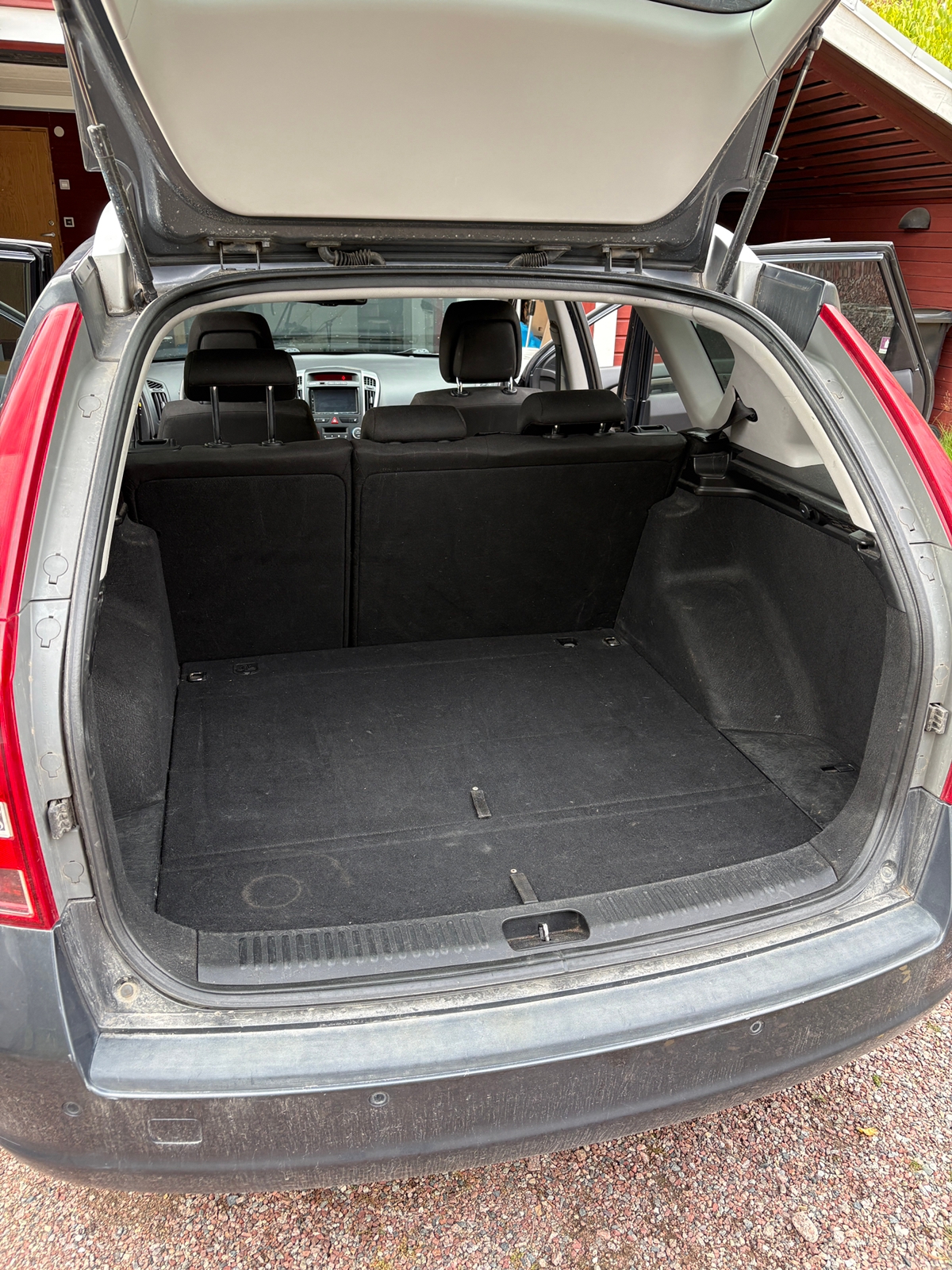 Kia Ceed _sw 1.6 CRDi Manuell 2011, bild 6/7