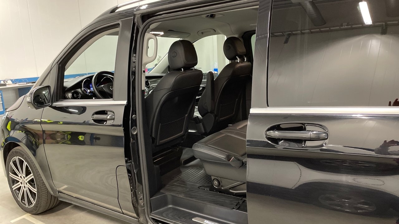 Mercedes-Benz V 2024, bild 3/9