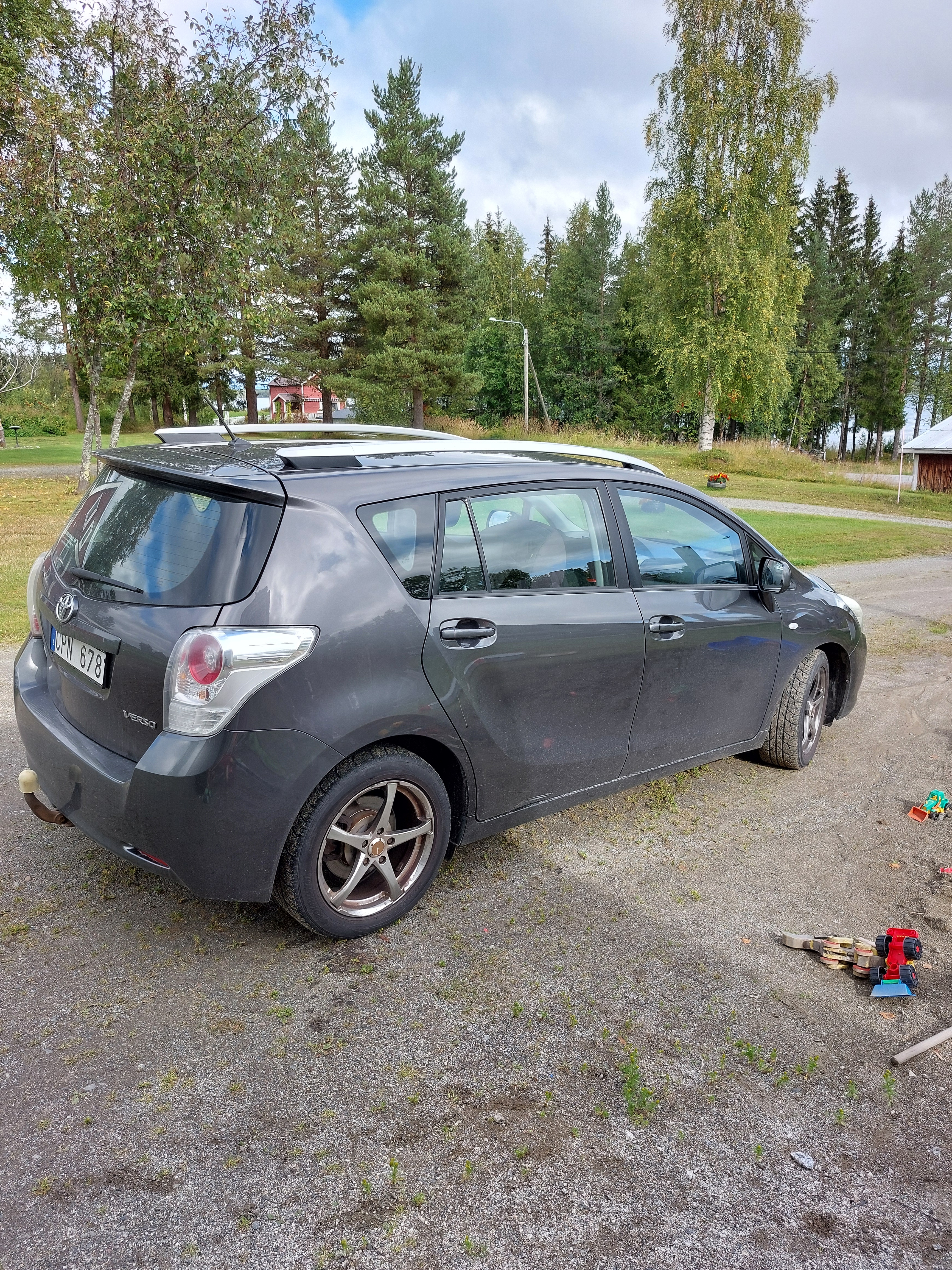 Toyota Verso 1.8 Valvematic Manuell 2010, bild 3/8