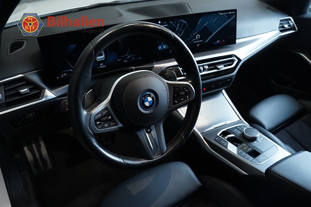 BMW 330 2023, bild 7/10