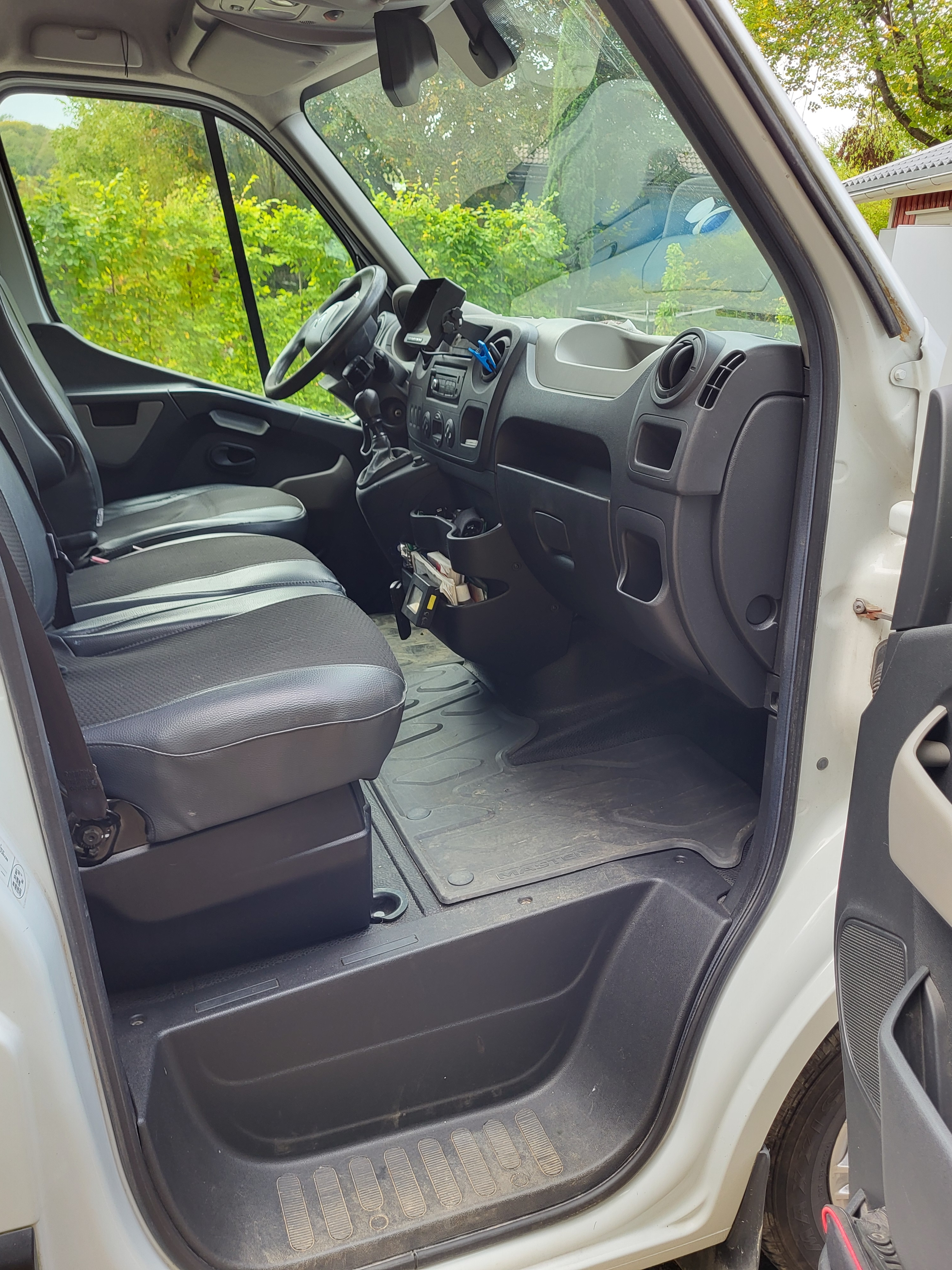 Renault Master 3.5 T 2.3 dCi Manuell 2013, bild 5/8