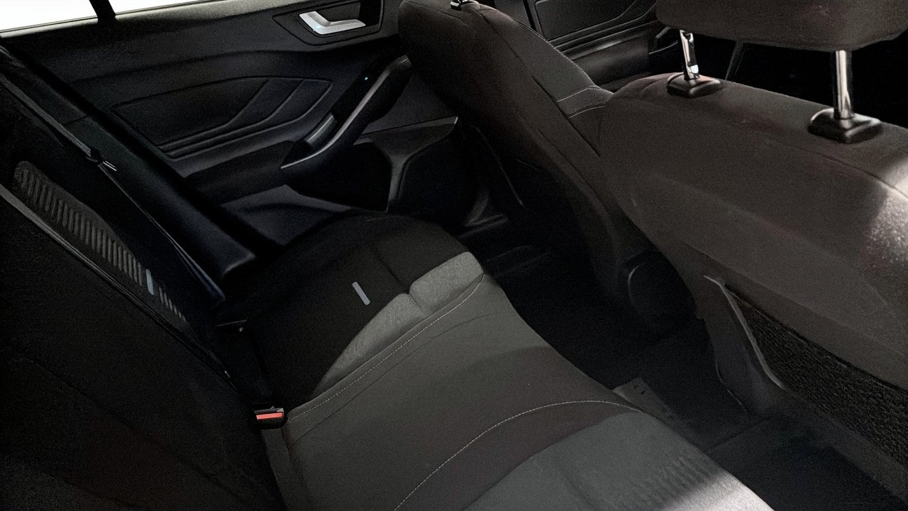 Ford Focus 2024, photo 5/9