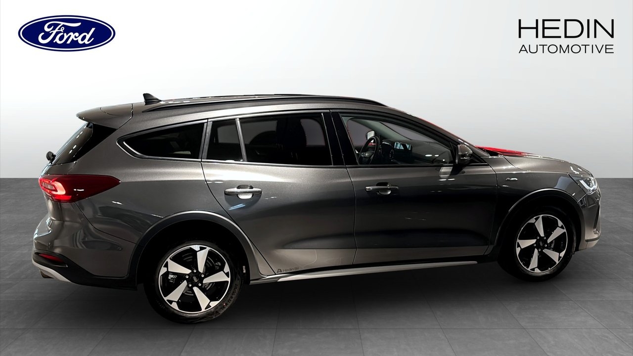 Ford Focus 2024, photo 6/9