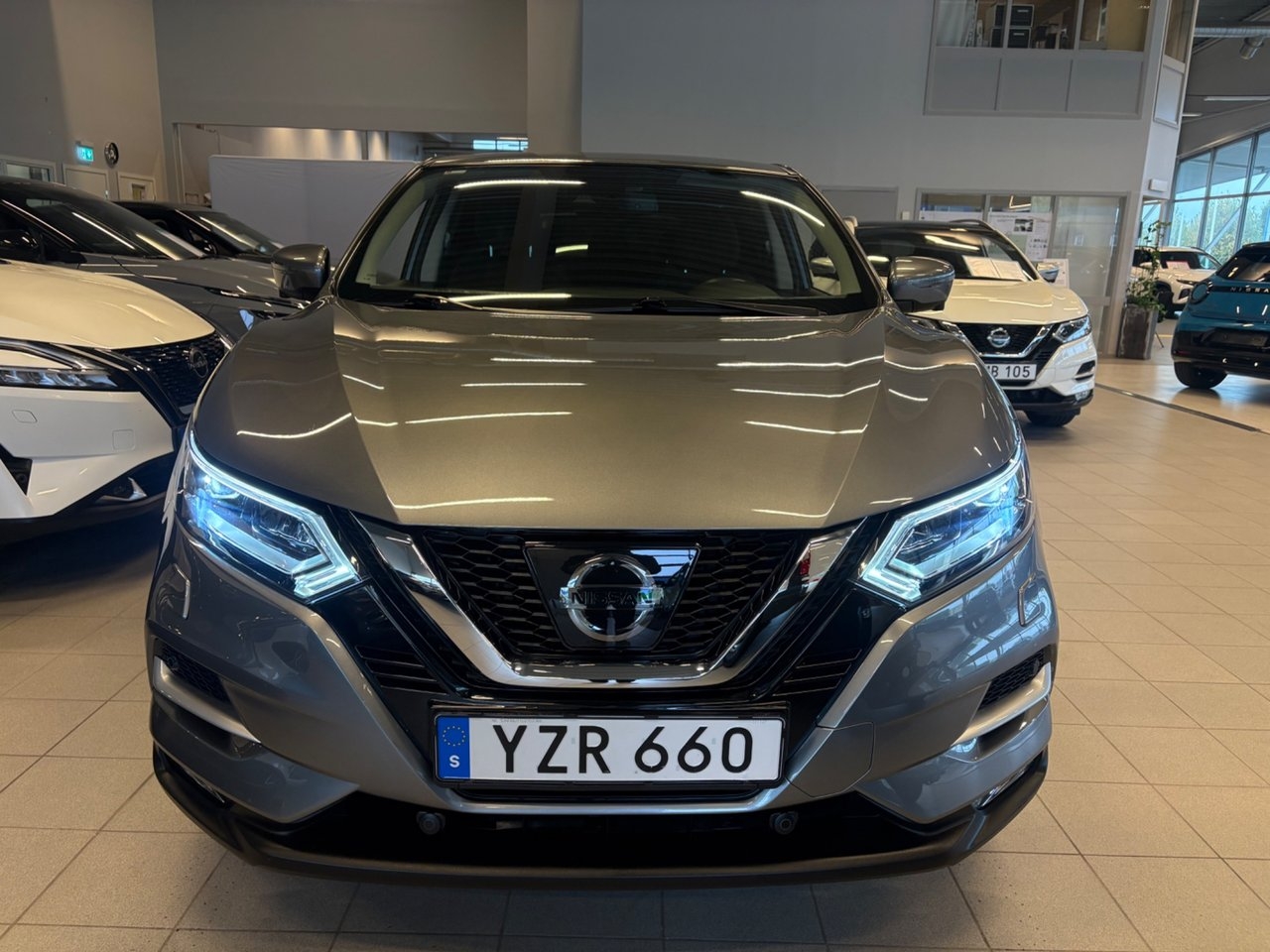 Nissan Qashqai 2018, bild 2/10