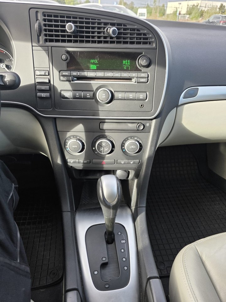 Saab 9-3 2008, kuva 4/10