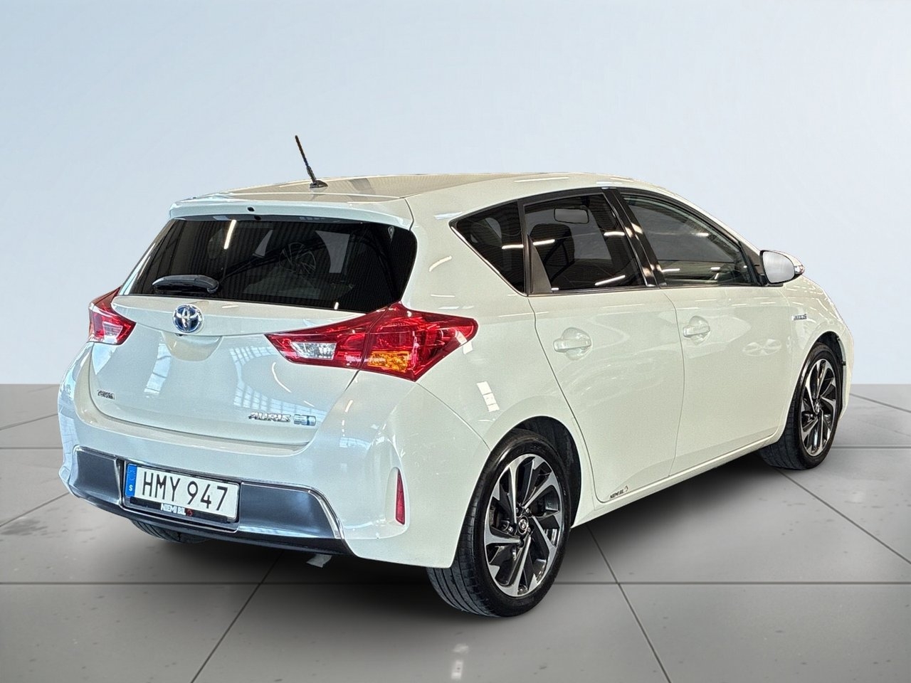 Toyota Auris Hybrid e-CVT Edition 50 S&V 2013, bild 6/10