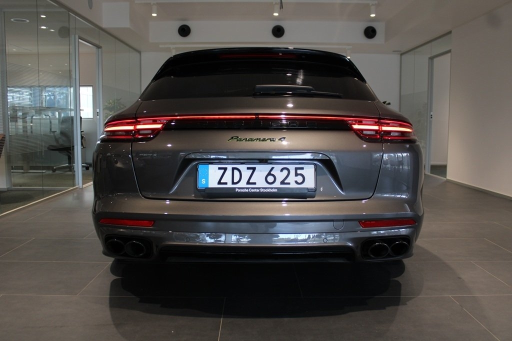 Porsche Panamera 2018, photo 4/10