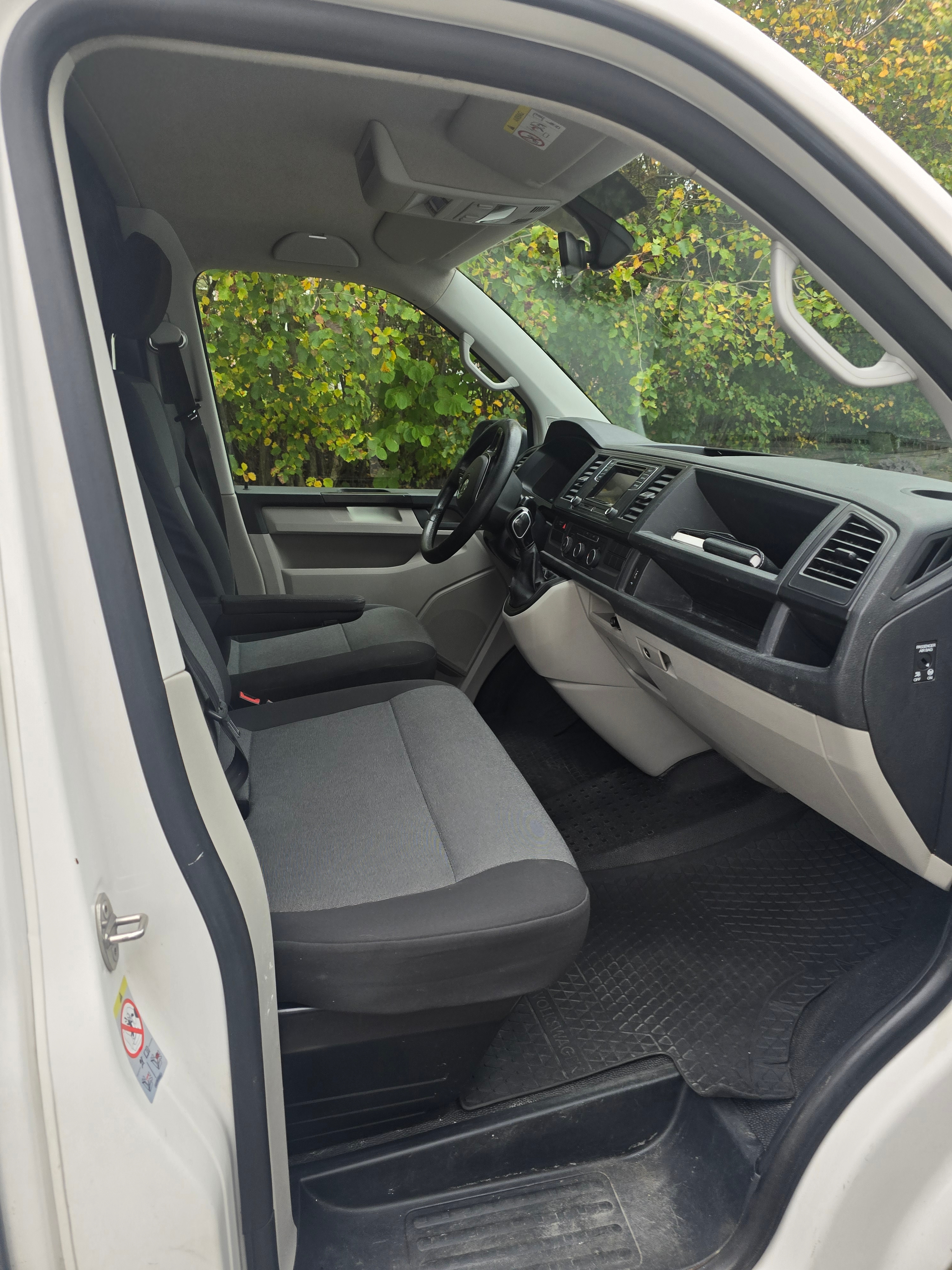 Volkswagen Transporter 2018, bild 4/8