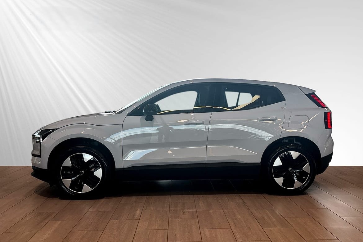 Volvo EX30 Long Range Core 2027, bild 2/10