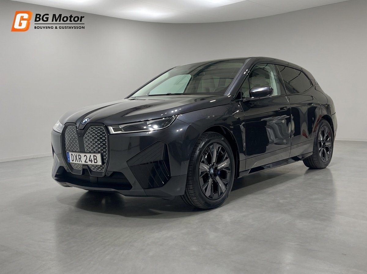 BMW iX