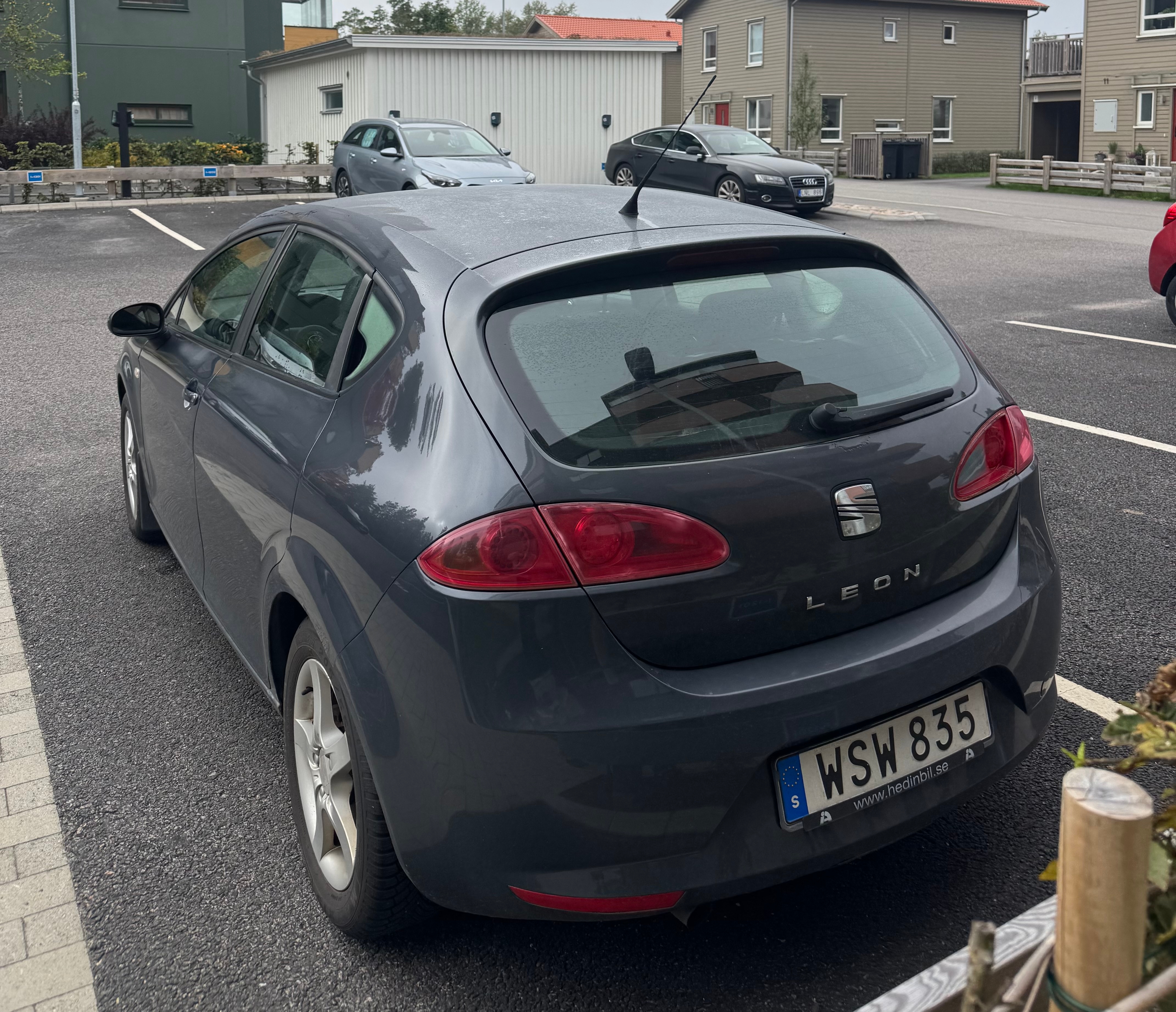Seat Leon 1.6 Manuell 2007, bild 3/5