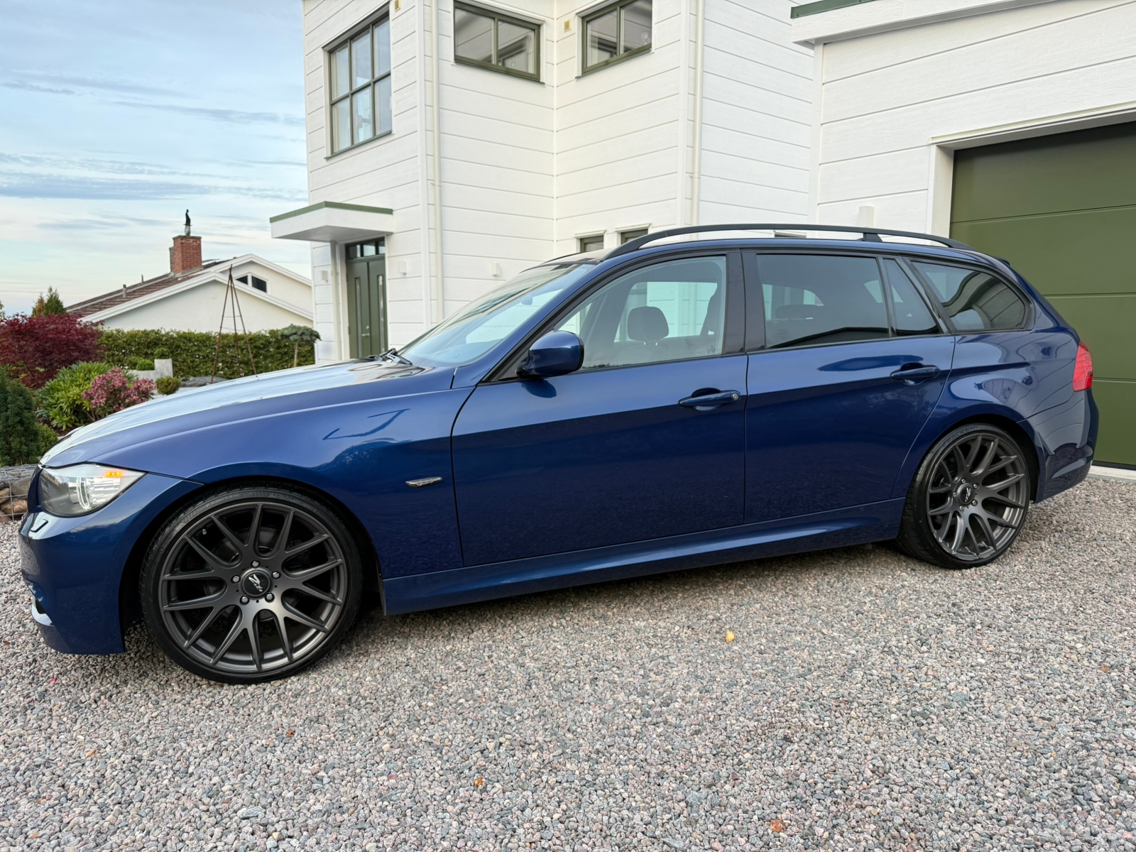 BMW 325 i M-Sport / Nav / 19” 2009, kuva 2/10