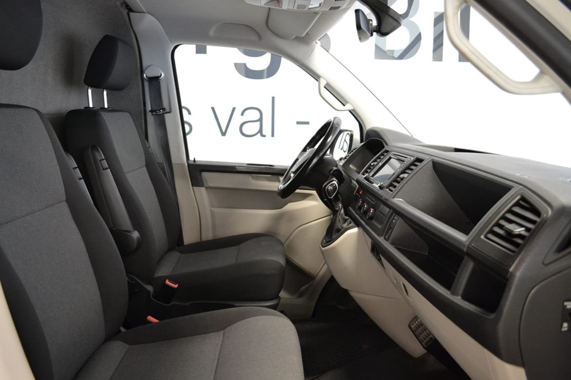 Volkswagen Transporter 2019, photo 6/9