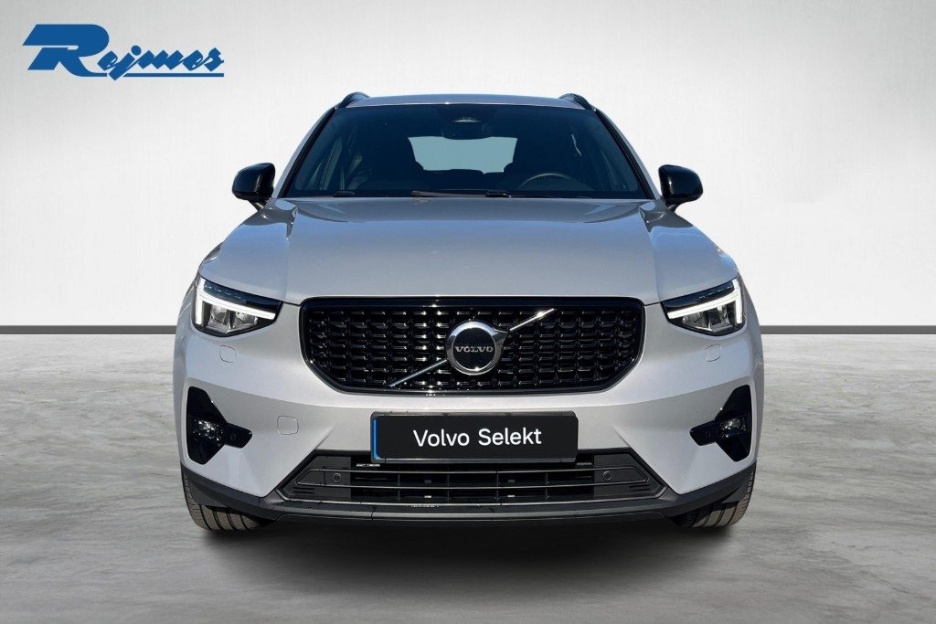 Volvo XC40 B3 FWD Bensin Plus Dark 2025, bild 5/10