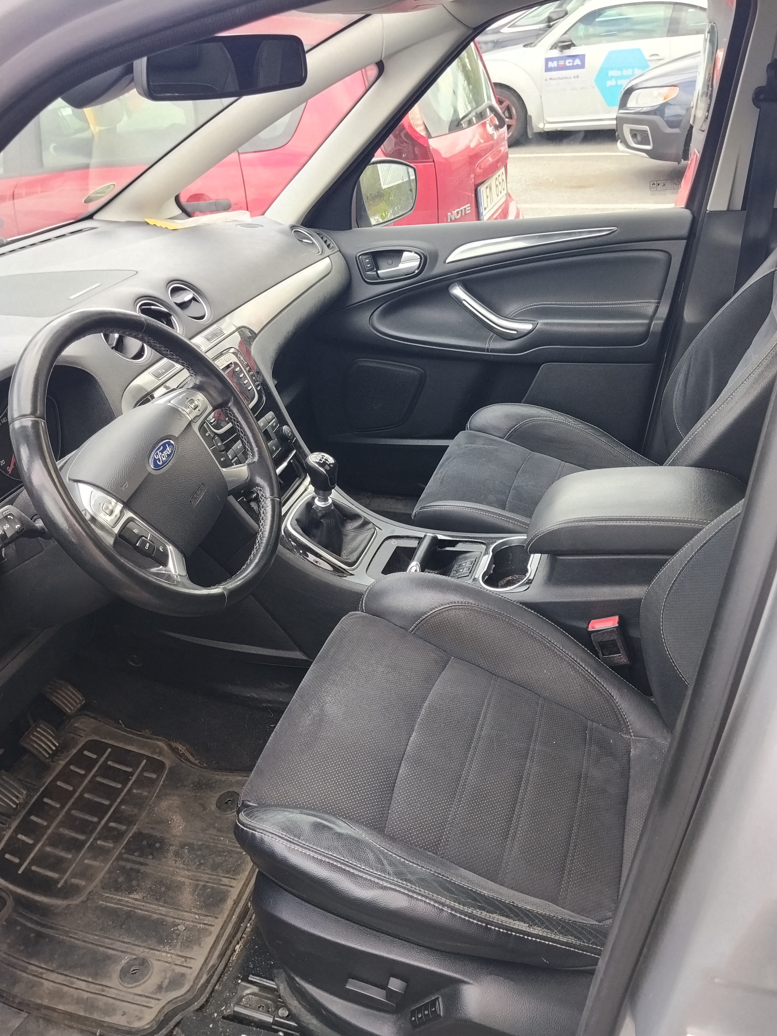 Ford S-MAX 2.0 TDCi Manuell 2014, bild 7/8