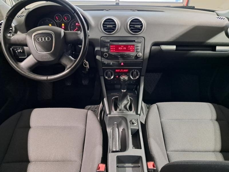 Audi A3 5DR 2012, bild 6/7