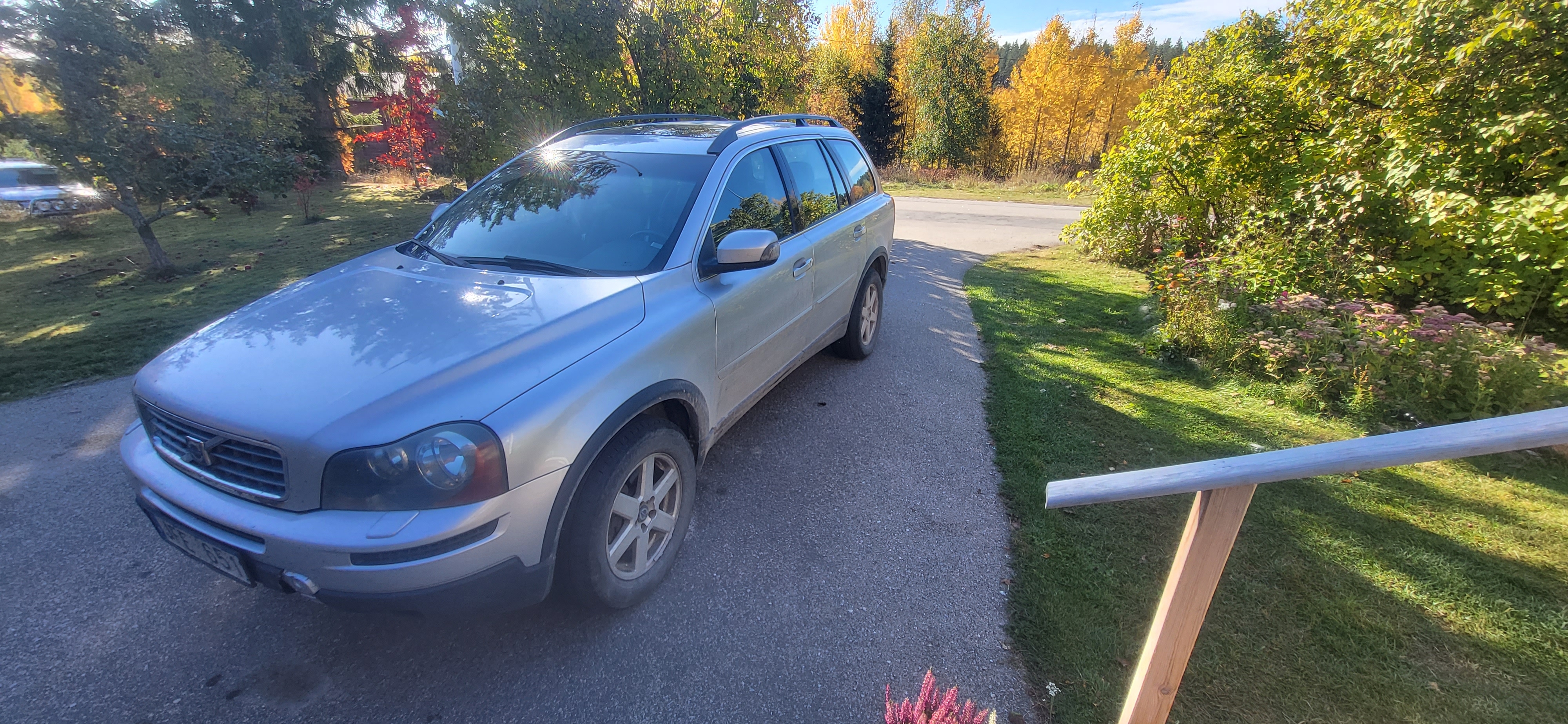 Volvo XC90 7-seater D5 AWD Manuell 2008, bild 2/3
