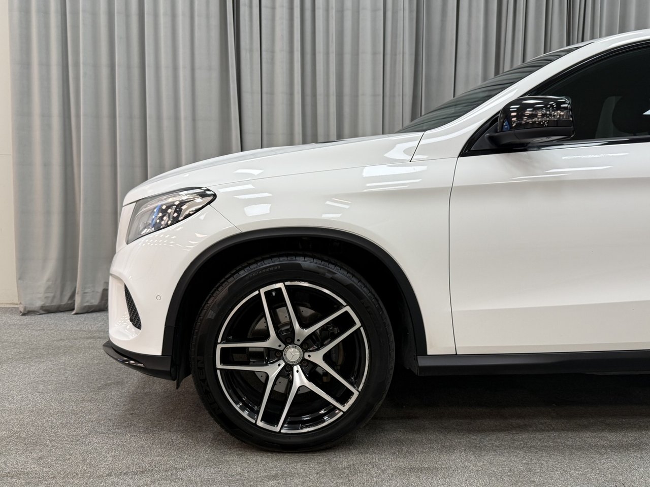 Mercedes-Benz GLE 2016, bild 4/10
