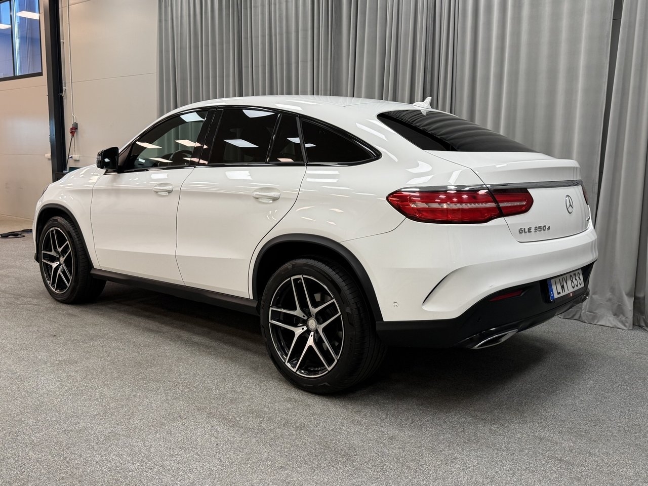 Mercedes-Benz GLE 2016, bild 3/10