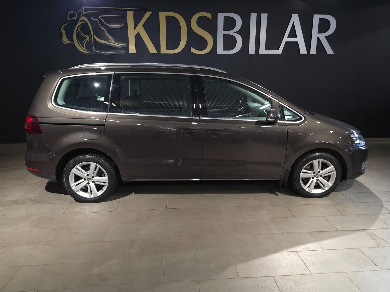 Volkswagen Sharan 2017, bild 5/10