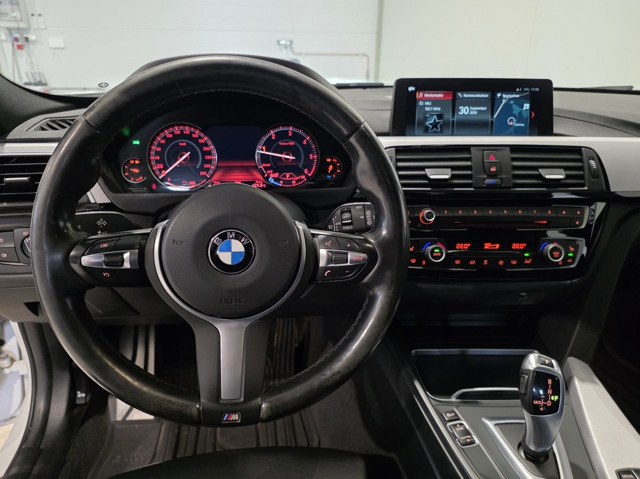BMW 320 2018, bild 4/10
