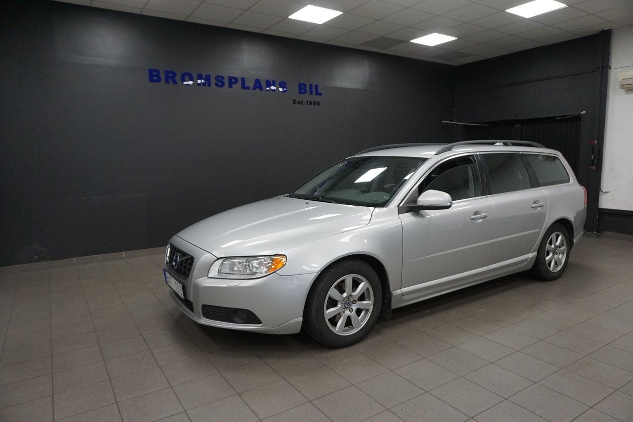 Volvo V70 DRIVe Momentum Euro 5 2012, bild 2/10