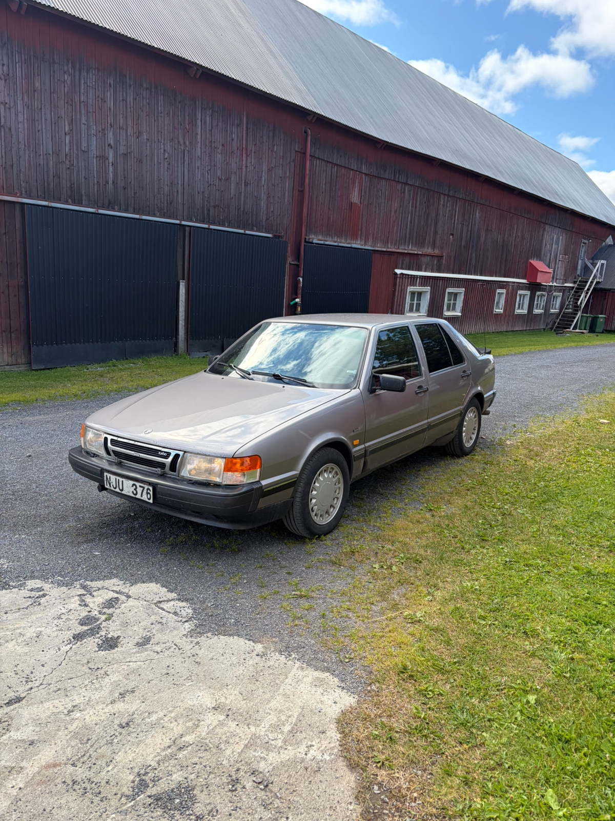 Saab 9000
