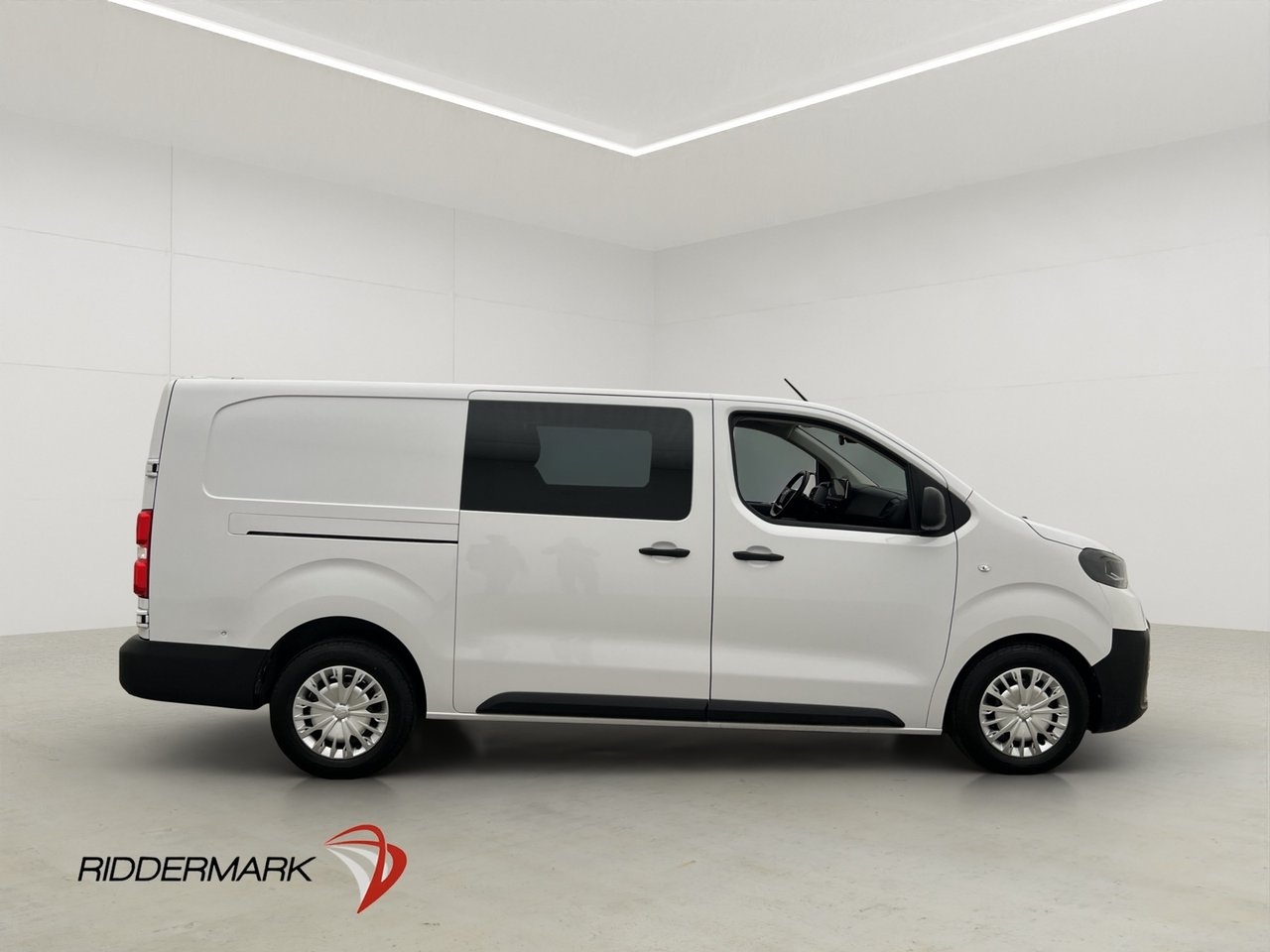 Toyota Proace CrewVan L2 Cockpit Värmare 2024, bild 2/10
