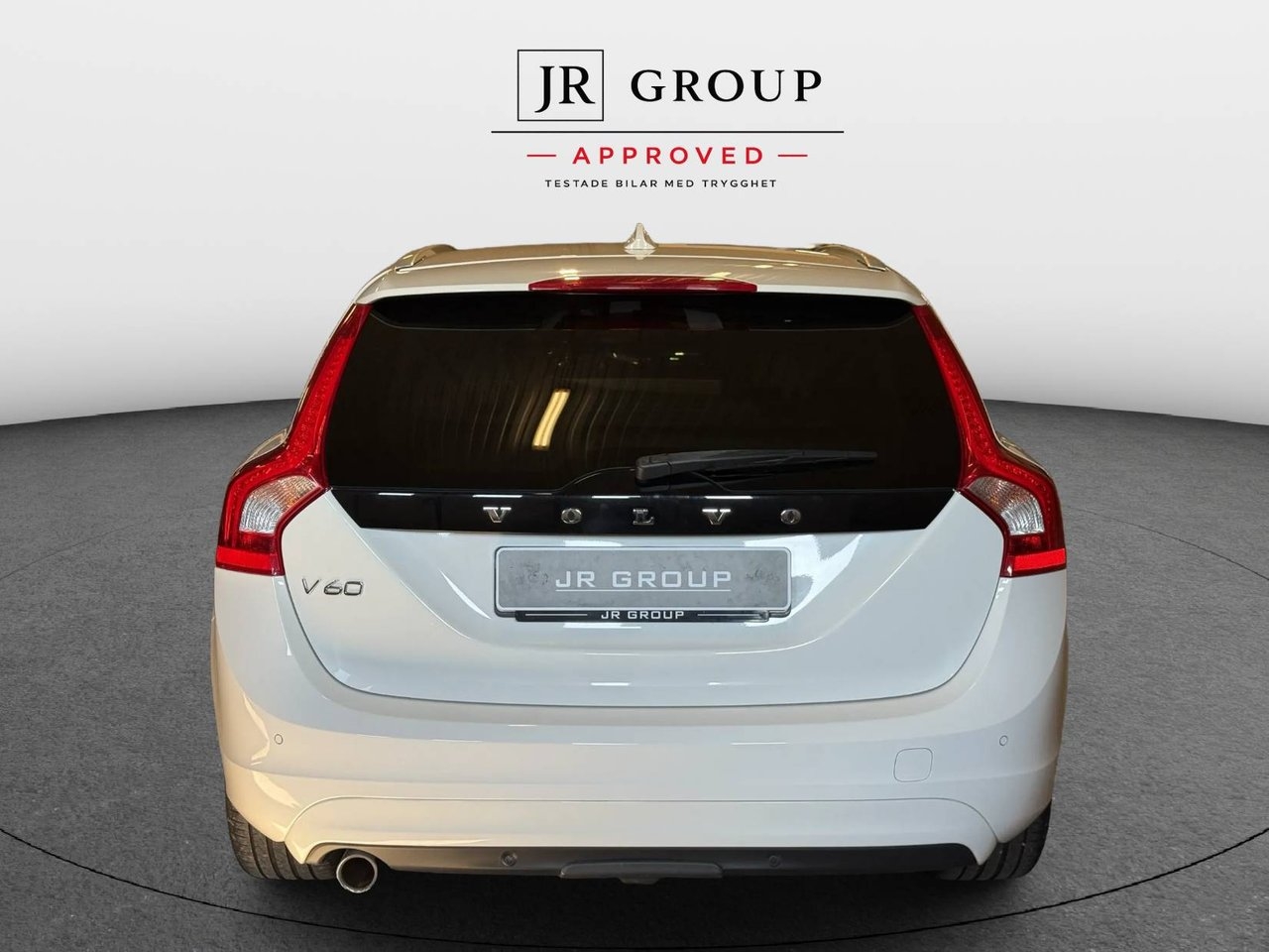 Volvo V60 D3 150HK Aut Summum 18tum 2018, bild 5/10