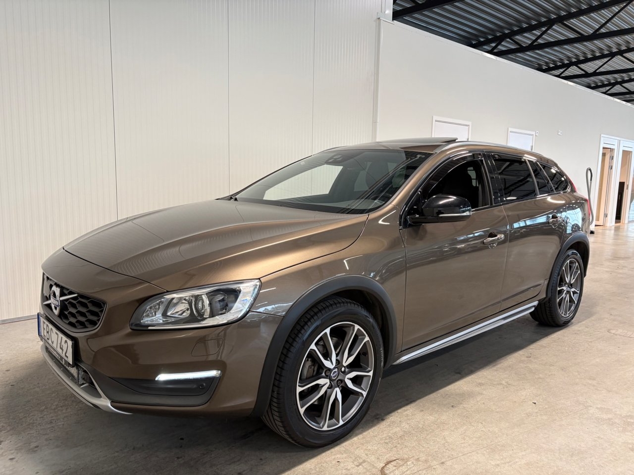 Volvo V60 Cross Country 2016, bild 4/10