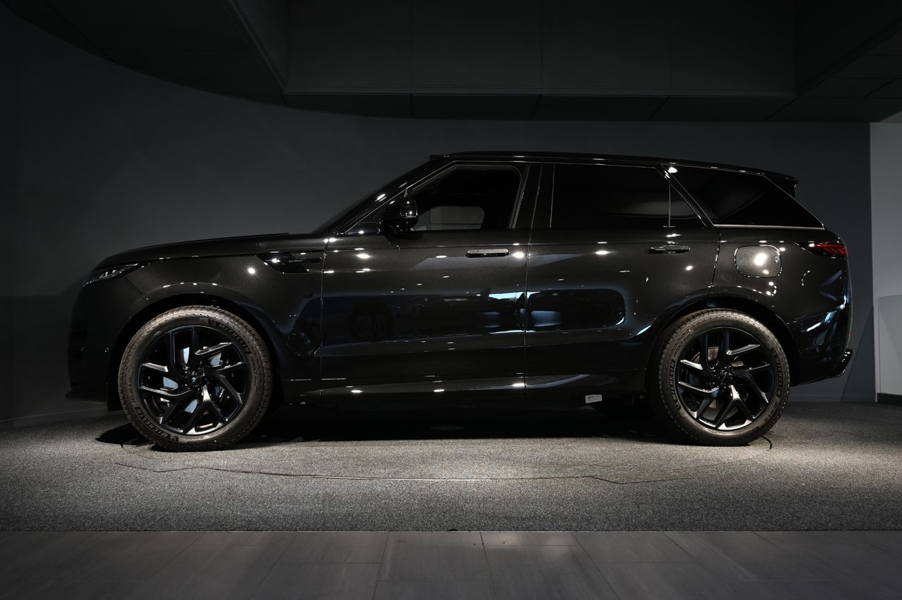 Land Rover Range Rover Sport 2027, photo 2/10