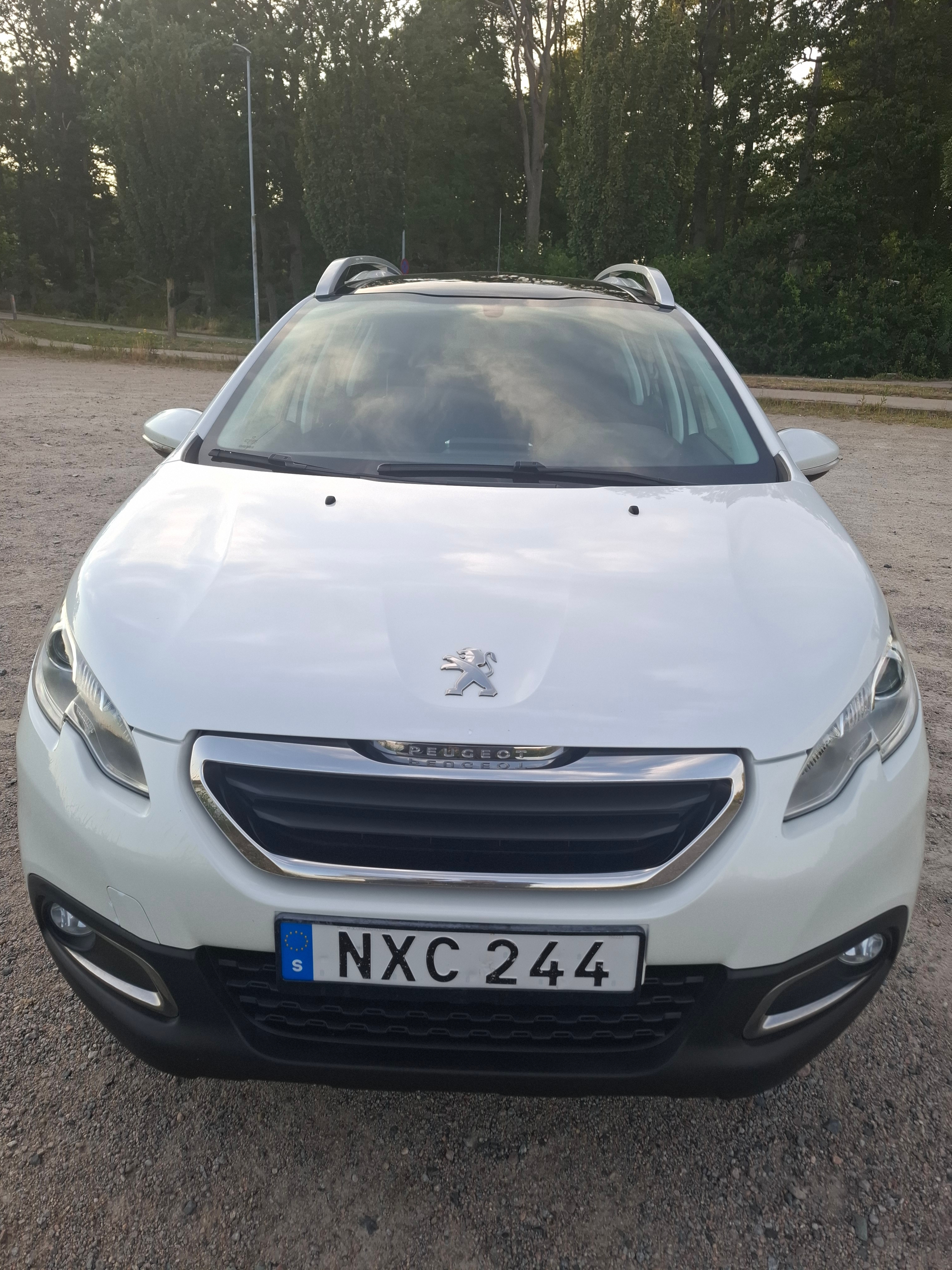 Peugeot 2008 1.2 VTi Manuell 2013, kuva 5/10