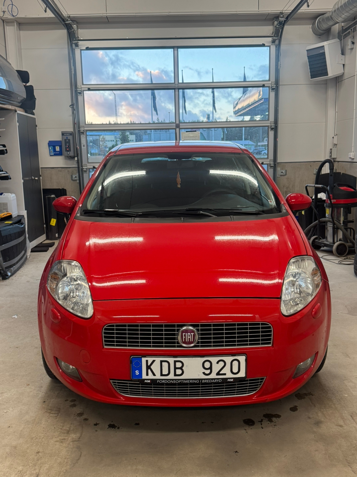 Fiat Punto Evo 5-dörrars 1.4 Manuell 2010, bild 2/10
