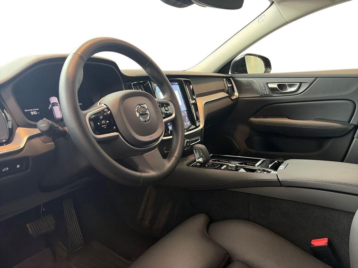 Volvo V60 2025, kuva 7/10