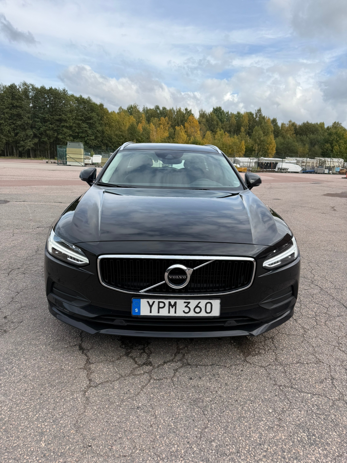Volvo V90 D4 AWD Geartronic 2019, bild 3/9