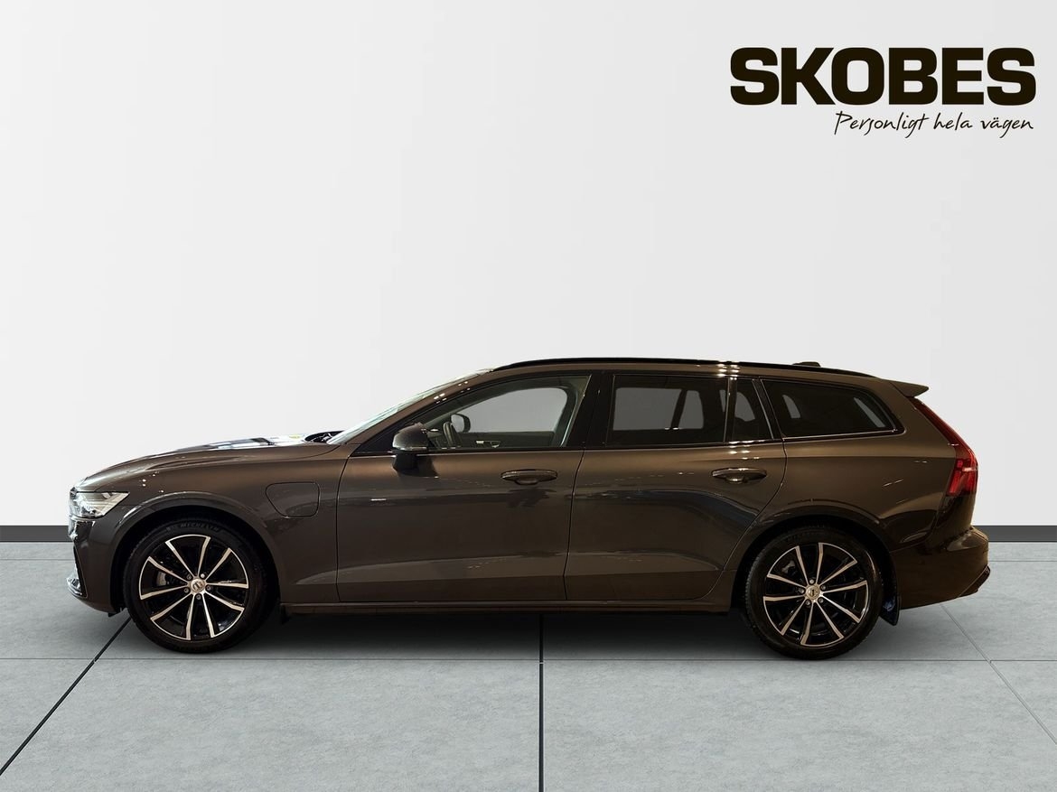 Volvo V60 T6 Plus Dark Nordic Edition 2025, bild 5/10