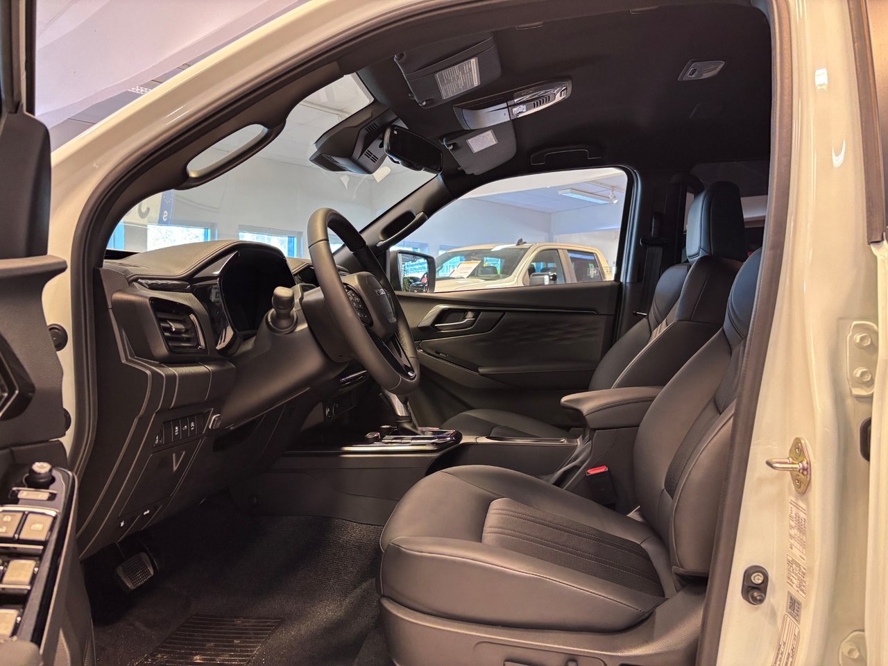 Isuzu D-max XRX DC 2.2D AT8 CNG v.2 2026, bild 7/8
