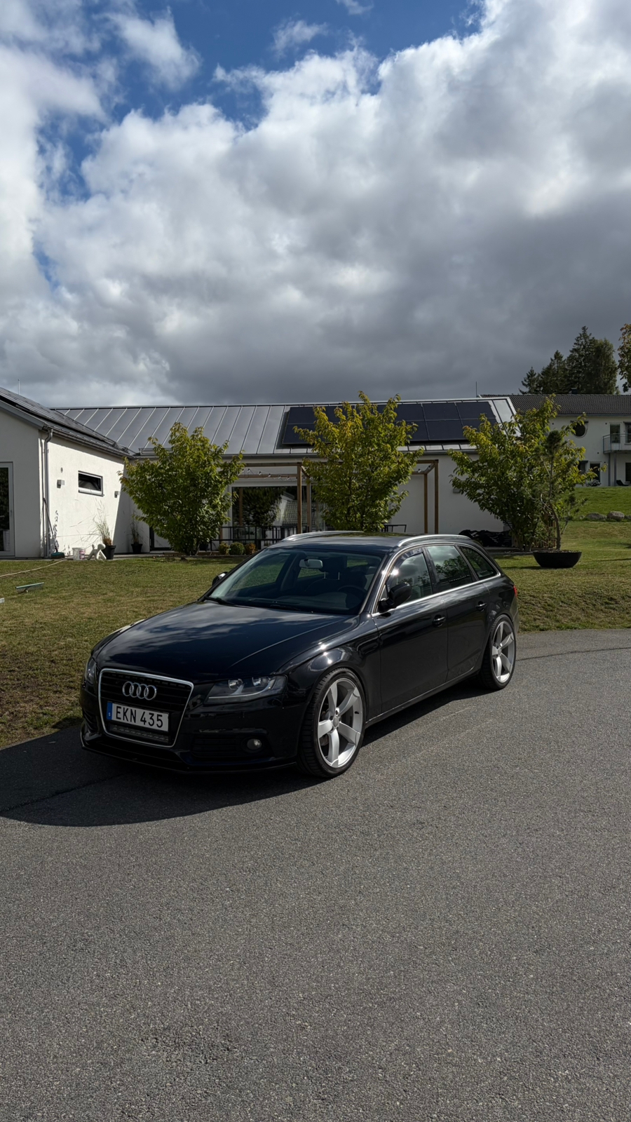 Audi A4 2010, bild 2/8