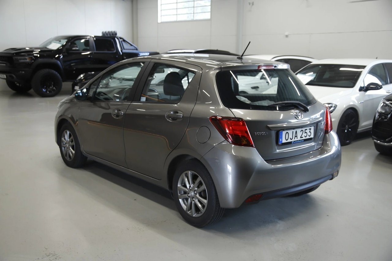 Toyota Yaris 2016, bild 4/14