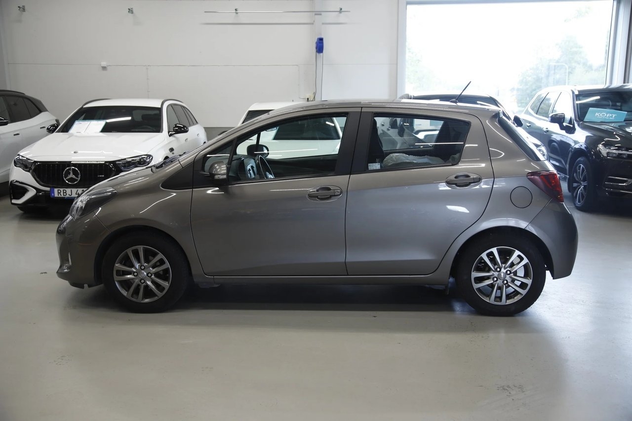 Toyota Yaris 2016, bild 3/14