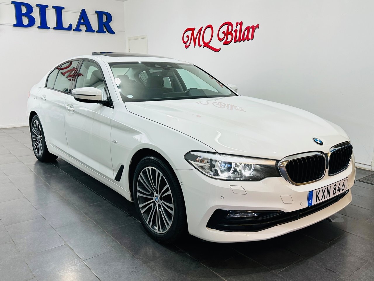 BMW 520 2018, photo 2/10
