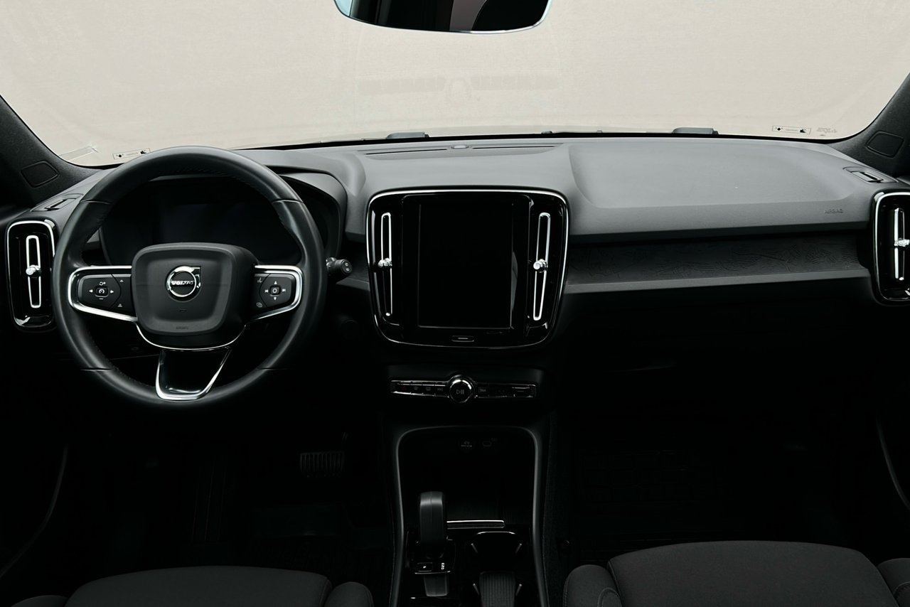 Volvo XC40 Recharge 231hk Plus Edt Drag 2023, bild 3/3