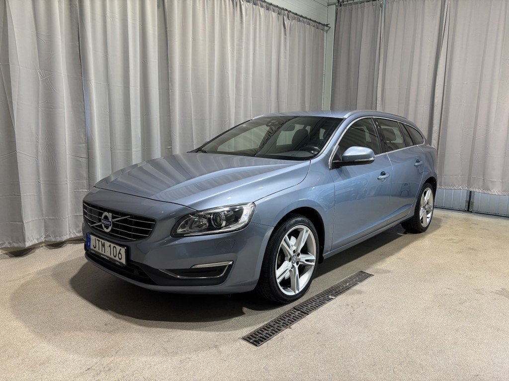 Volvo V60 2018, photo 7/10