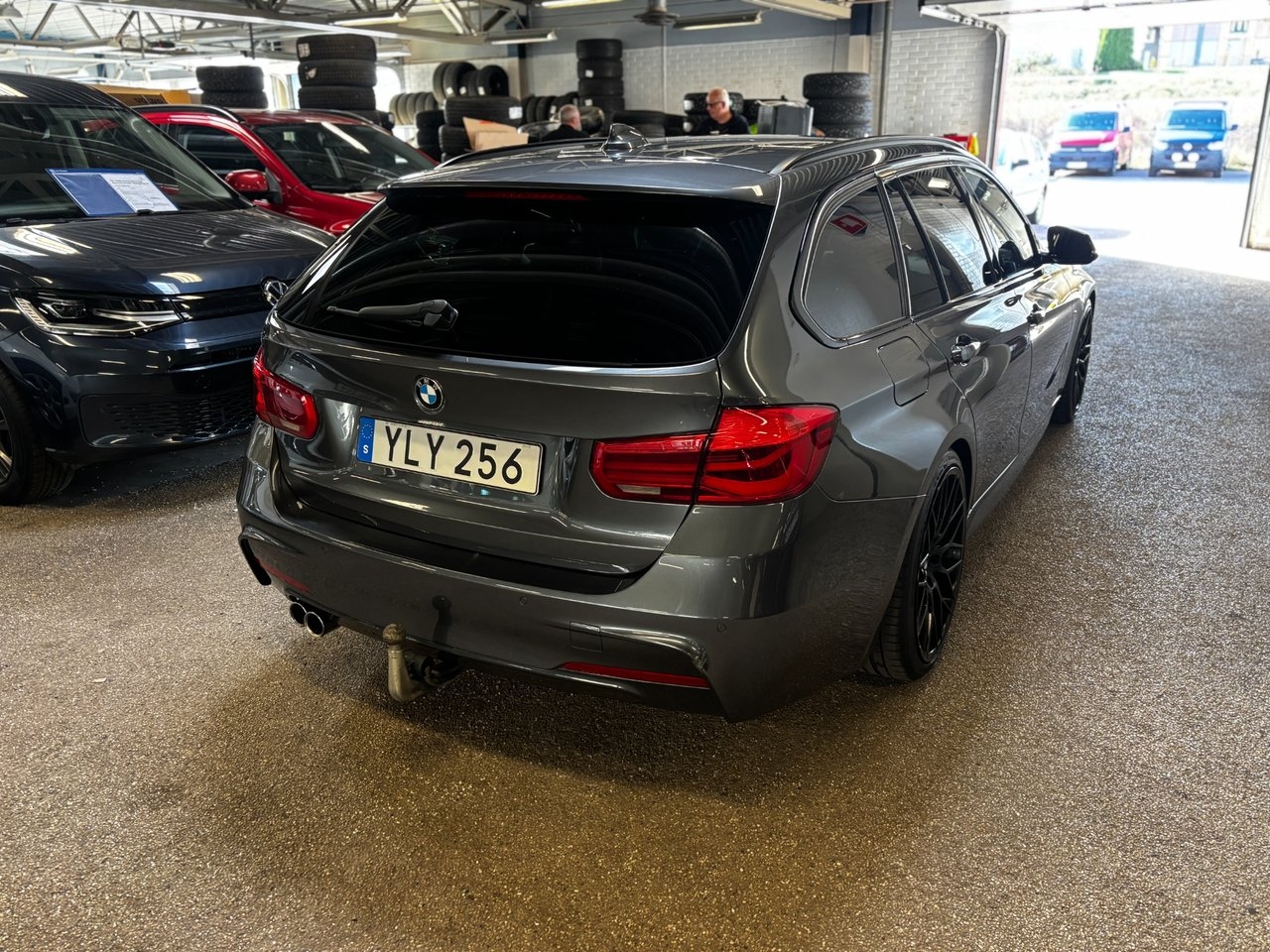 BMW 330 2017, bild 4/8