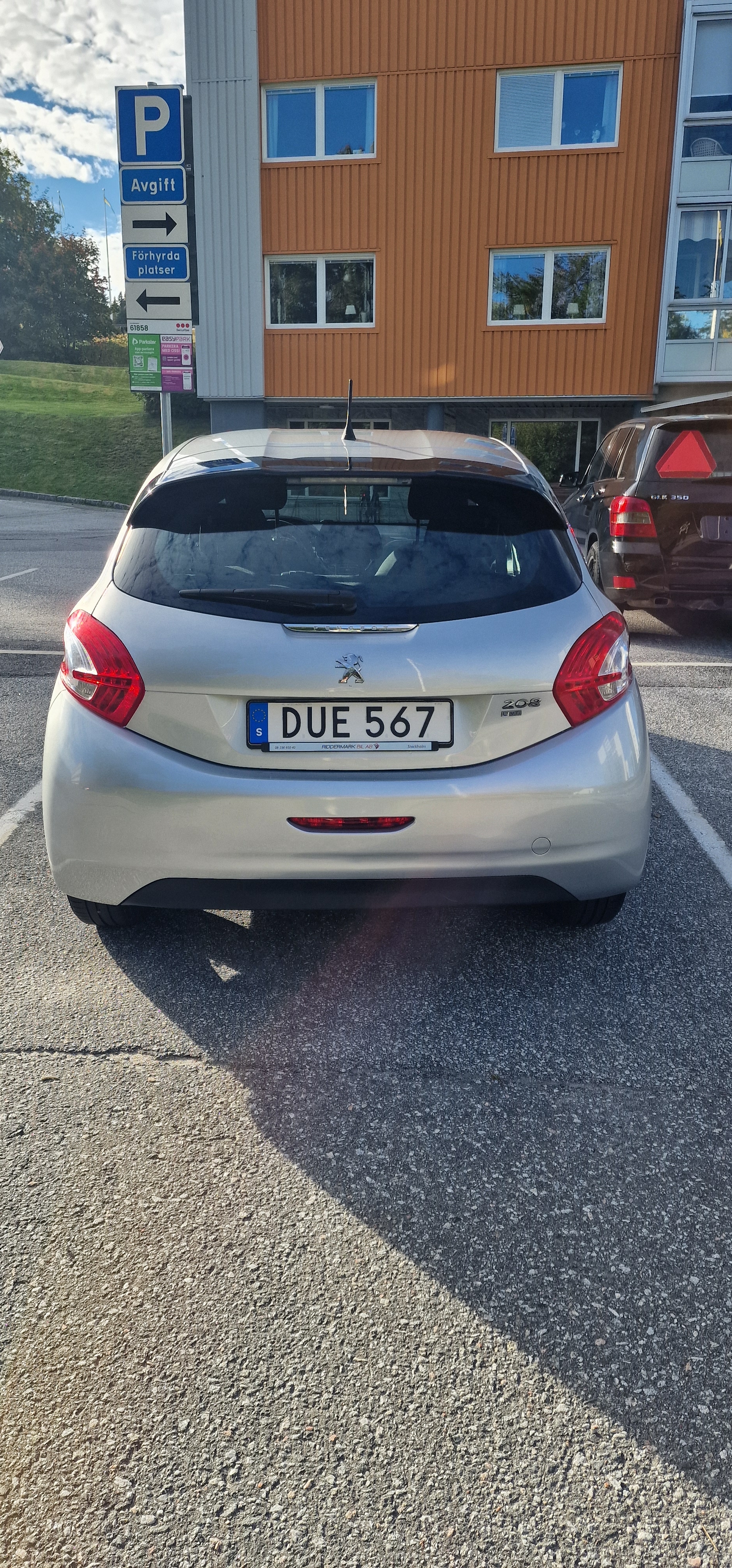 Peugeot 208 5-dörrar 1.2 VTi 82 EGS 2014, kuva 3/4