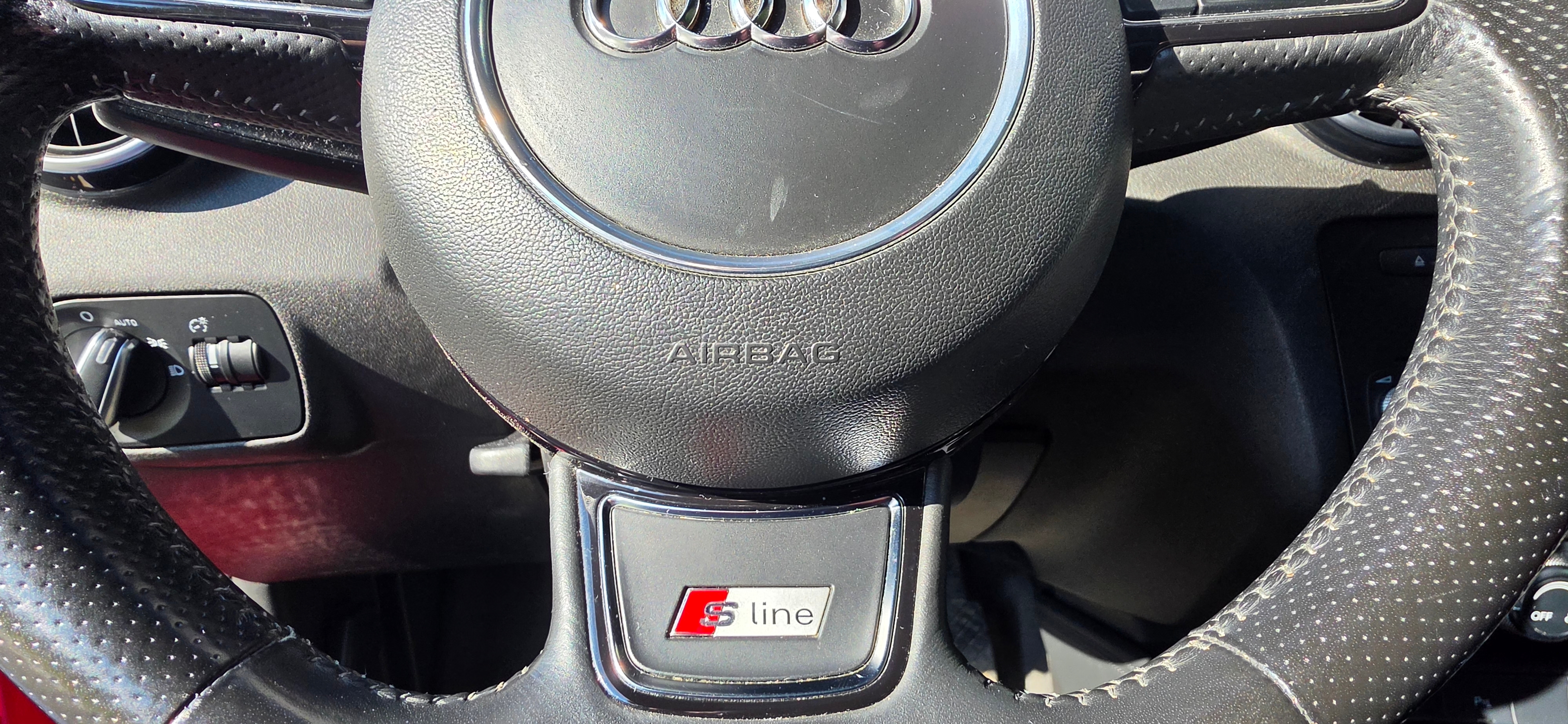Audi A1 1.4 TFSI Manuell 2011, photo 4/10